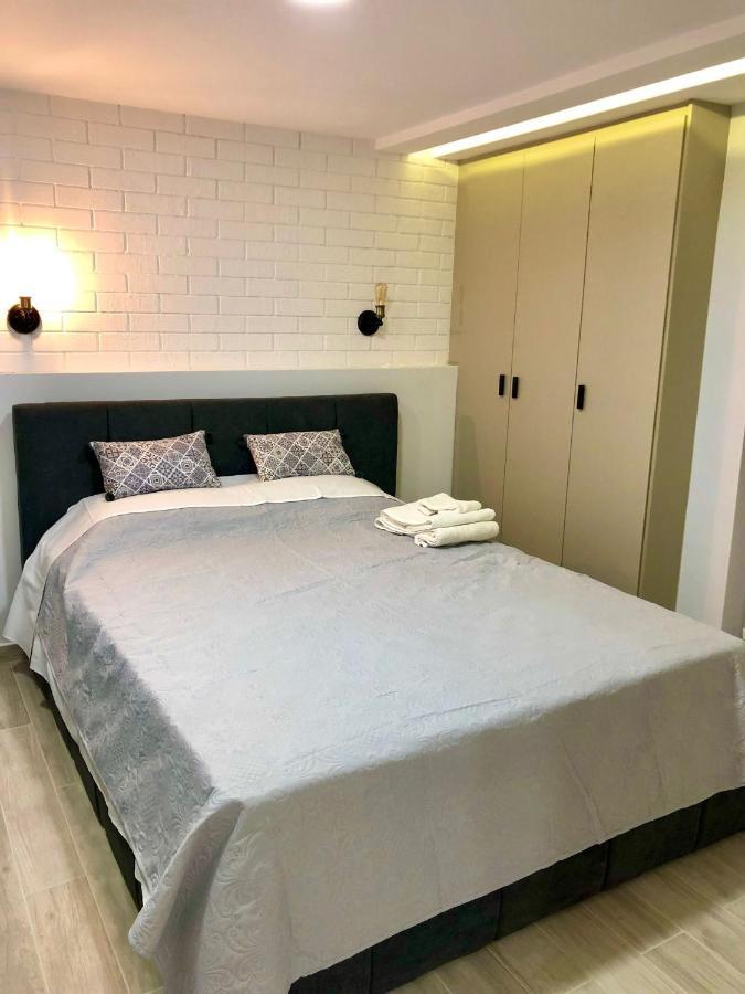 Helen Luxury Happy House Apartment Athena Bagian luar foto