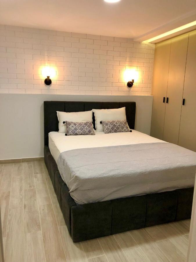 Helen Luxury Happy House Apartment Athena Bagian luar foto